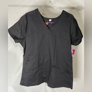 2 Urbane Women’s Scrub Top With Front Pockets